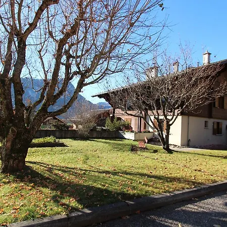 Les Grands Pres 31 Apartment